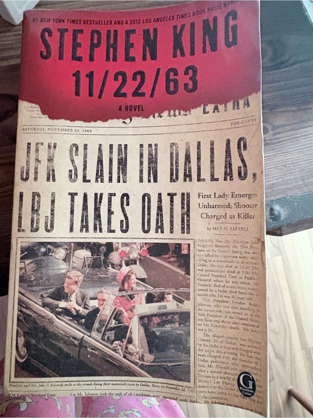 11/22/63 Novel - Paperback Stephen King